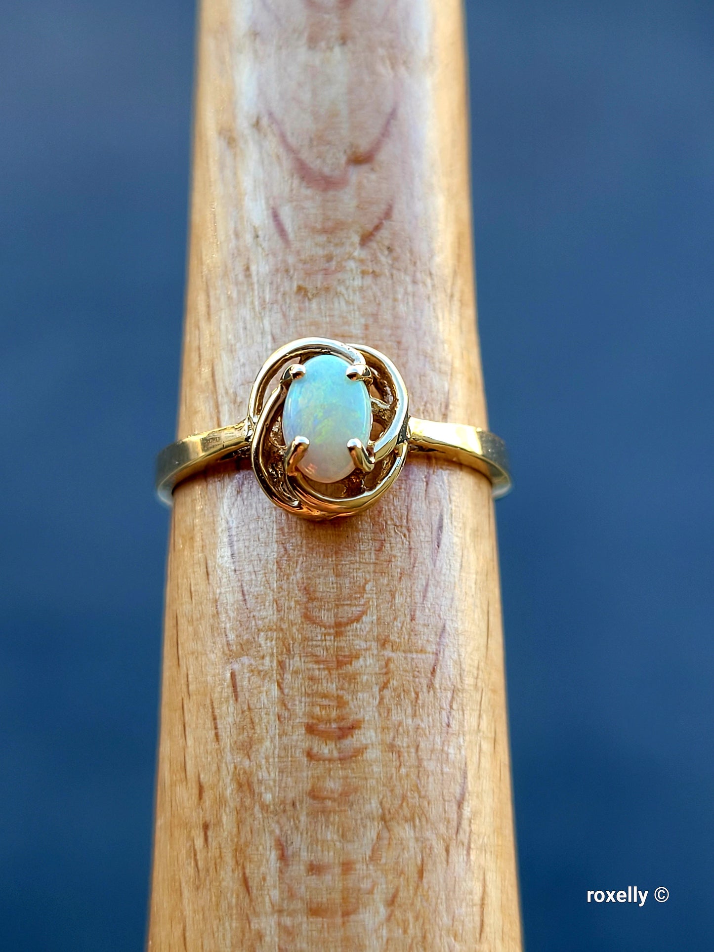 ❤️10k Size 6.25 Precious Solid Yellow Gold Fire Opal Ring!