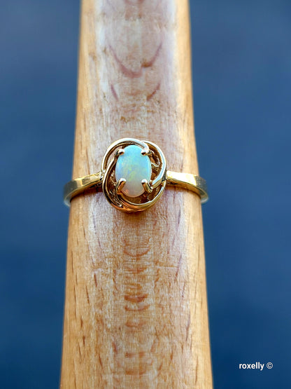 ❤️10k Size 6.25 Precious Solid Yellow Gold Fire Opal Ring!