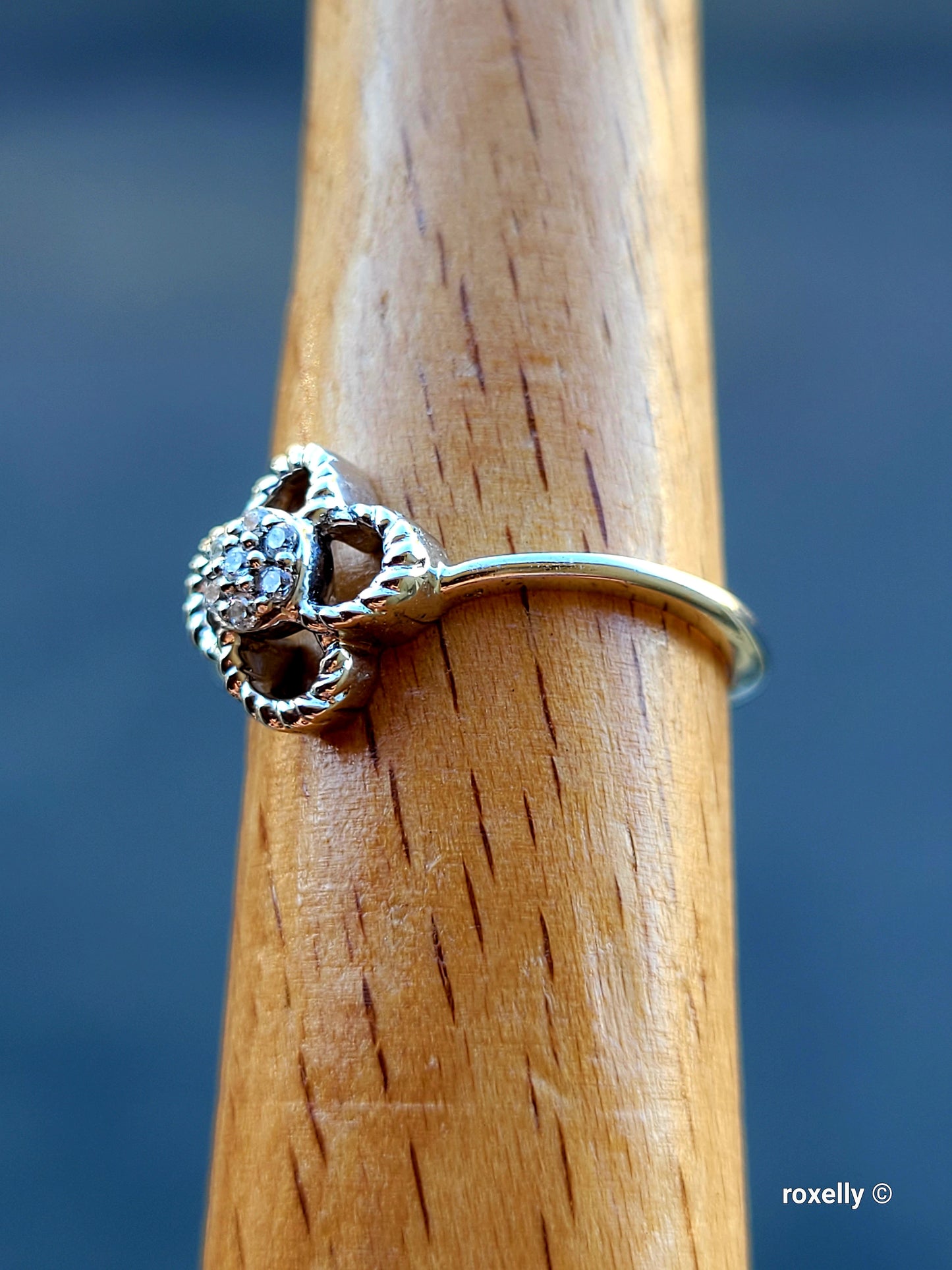 ❤️925 Size 7 Precious Sterling Silver Cubic Zirconia Ring!