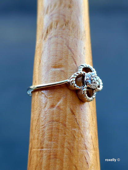 ❤️925 Size 7 Precious Sterling Silver Cubic Zirconia Ring!