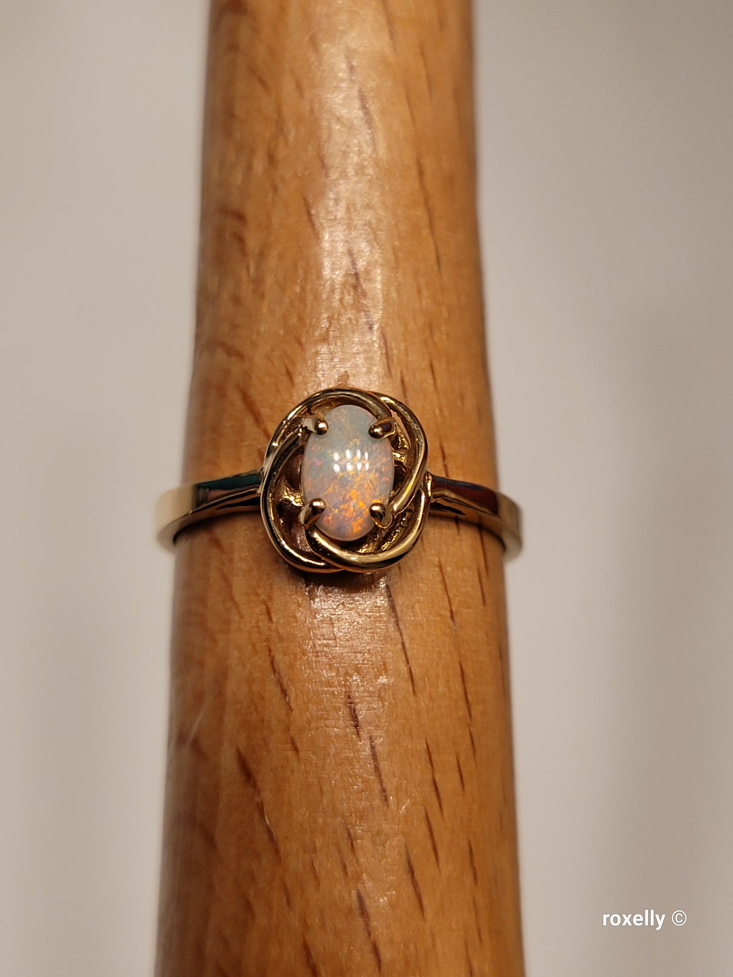❤️10k Size 6.25 Precious Solid Yellow Gold Fire Opal Ring!
