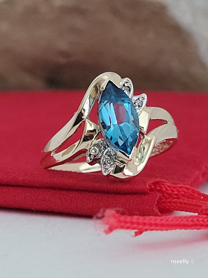 ❤️10k Size 6.75 Beautiful Solid Yellow Gold Blue Topaz and Diamond Ring!