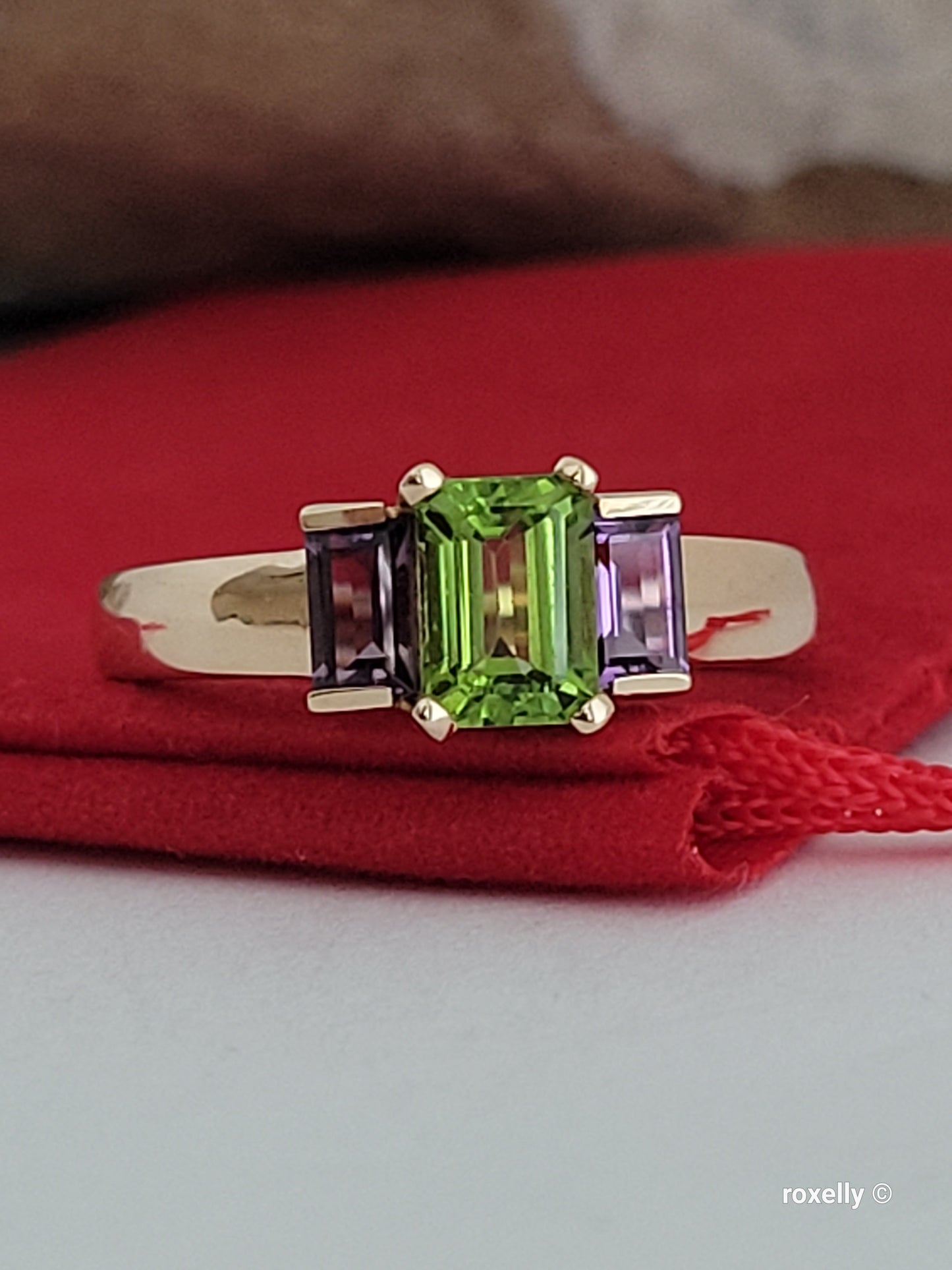 ❤️10k Size 9.75 Beautiful Solid Yellow Gold Peridot and Amethyst Ring!