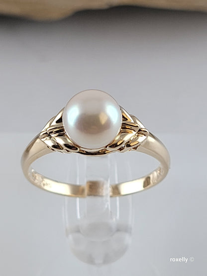 ❤️14k Size 6.75 Precious Solid Yellow Fresh-Water Pearl Ring!