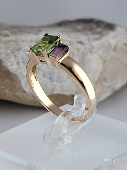 ❤️10k Size 9.75 Beautiful Solid Yellow Gold Peridot and Amethyst Ring!