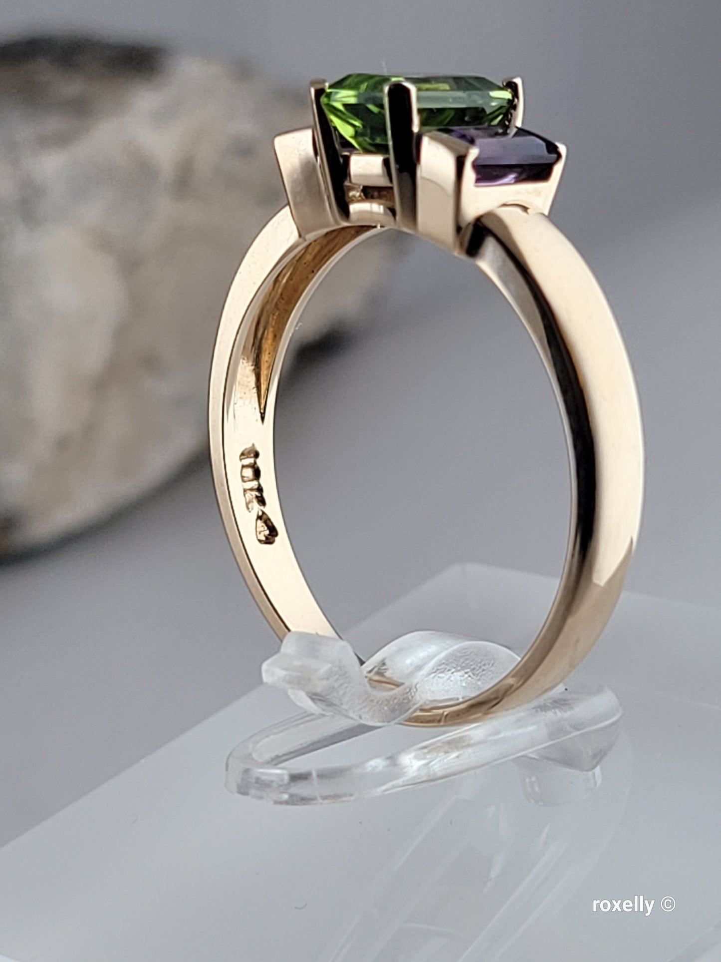 ❤️10k Size 9.75 Beautiful Solid Yellow Gold Peridot and Amethyst Ring!