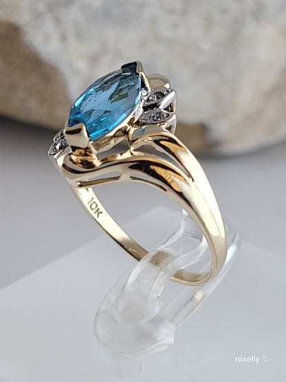 ❤️10k Size 6.75 Beautiful Solid Yellow Gold Blue Topaz and Diamond Ring!