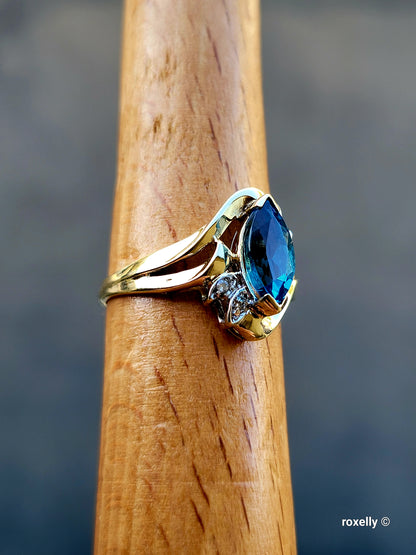 ❤️10k Size 6.75 Beautiful Solid Yellow Gold Blue Topaz and Diamond Ring!