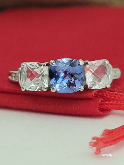 ❤️10k Size 8 Fancy Solid White Gold Sapphire and White Topaz Ring!