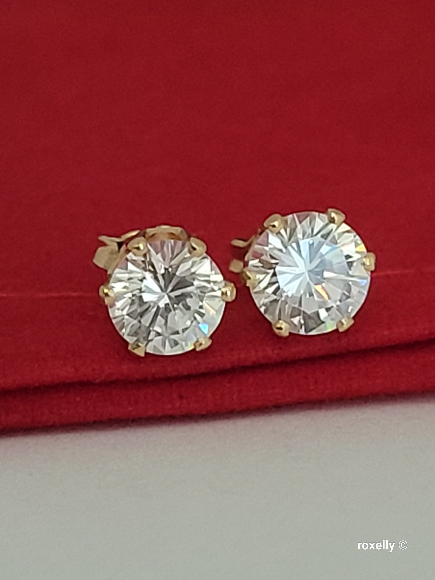 ❤️14k Beautiful Solid Yellow Gold Cubic Zirconia Solitaire Stud Earrings!