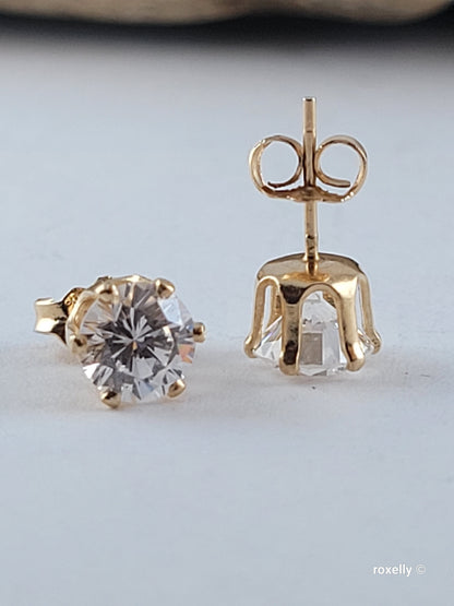 ❤️14k Beautiful Solid Yellow Gold Cubic Zirconia Solitaire Stud Earrings!