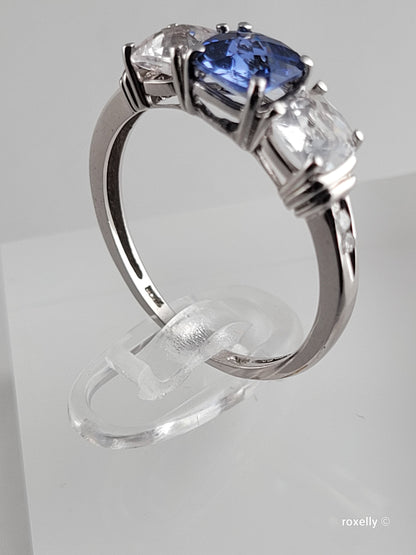❤️10k Size 8 Fancy Solid White Gold Sapphire and White Topaz Ring!