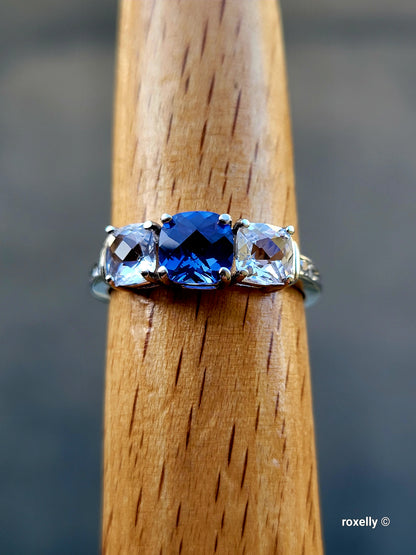 ❤️10k Size 8 Fancy Solid White Gold Sapphire and White Topaz Ring!