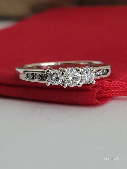❤️14k Size 7.25 Precious Solid White Gold Genuine Diamond Ring!