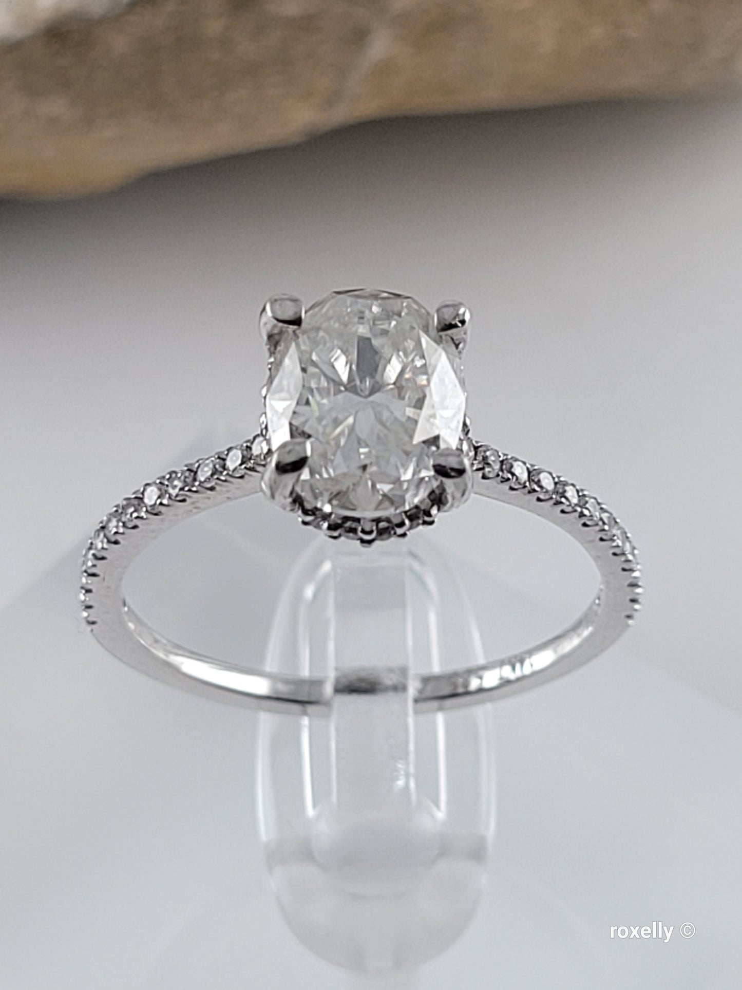 ❤️14k Size 8.5 Precious Solid White Gold Moissanite and Quartz Ring!