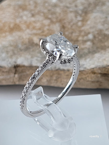 ❤️14k Size 8.5 Precious Solid White Gold Moissanite and Quartz Ring!