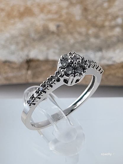 ❤️14k Size 6.75 Precious Solid White Gold Genuine Diamond Ring!