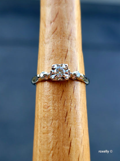 ❤️18k Size 6.75 Gorgeous Solid White Gold Genuine Diamond Art-Deco Ring!