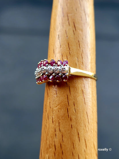 ❤️10k Size 7.5 Beautiful Solid Yellow Gold Ruby and Genuine Diamond Ring!