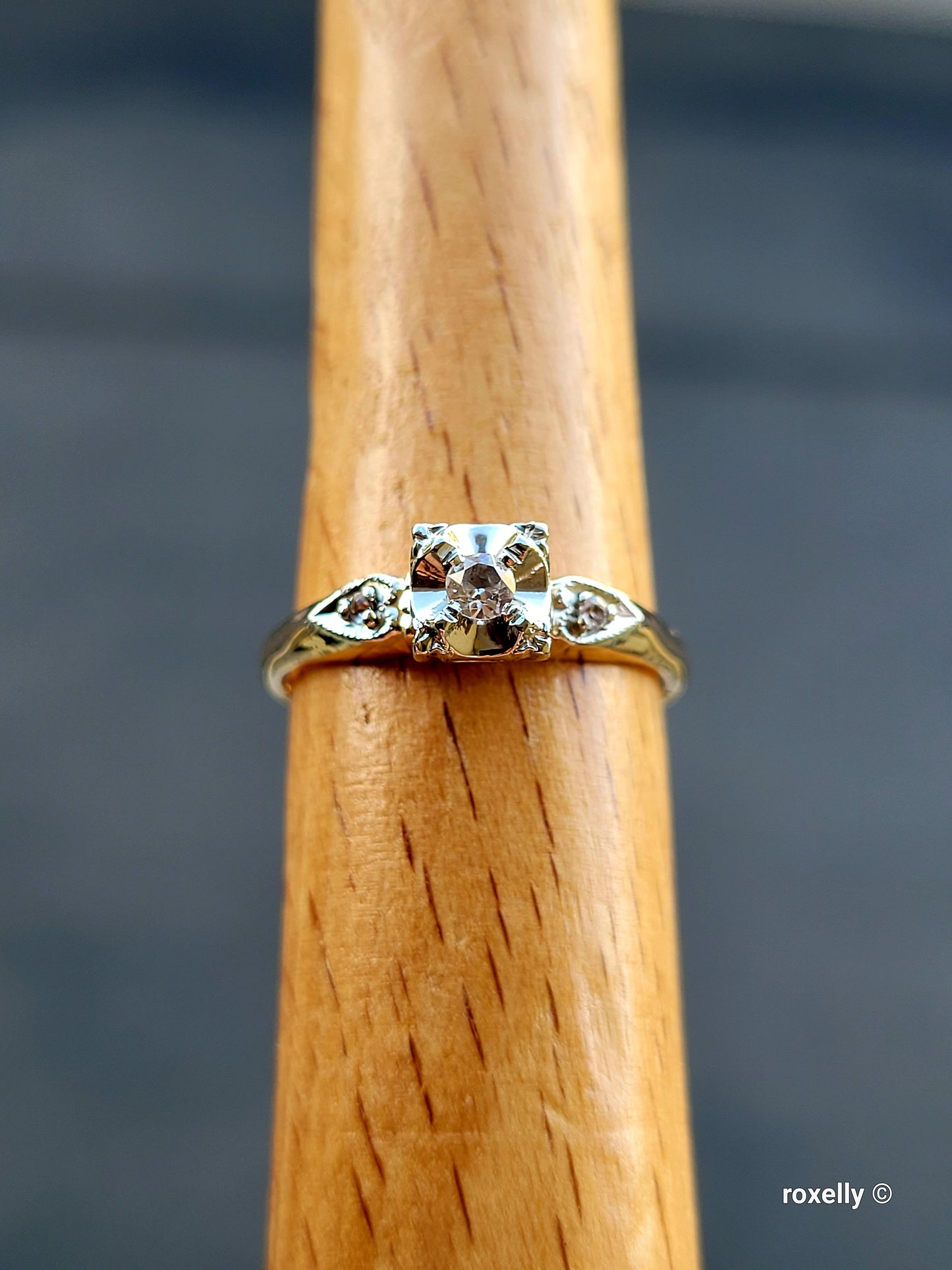 ❤️14k Size 6.75 Precious Solid Yellow and White Gold Diamond Art-Deco Ring!