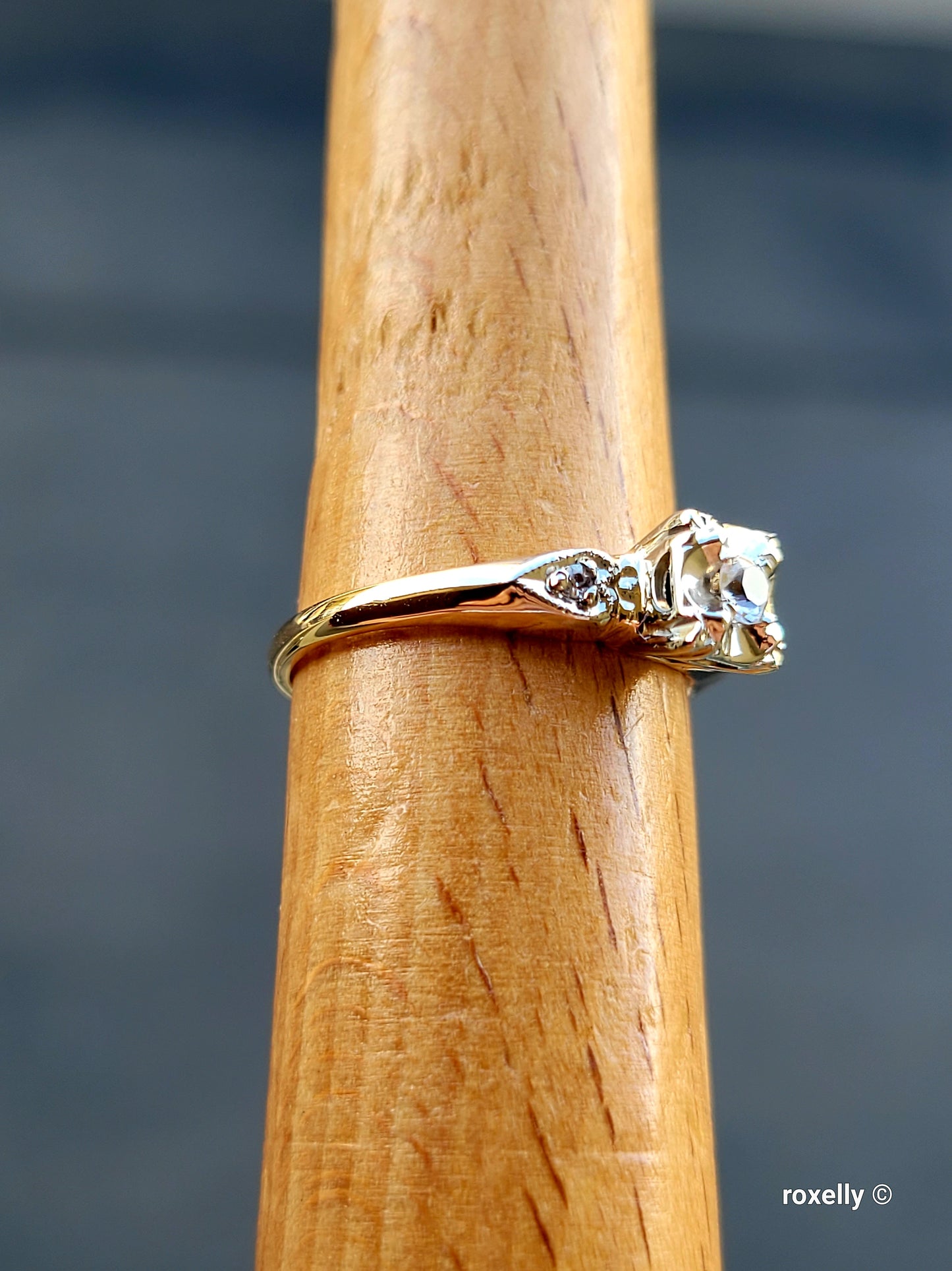 ❤️14k Size 6.75 Precious Solid Yellow and White Gold Diamond Art-Deco Ring!