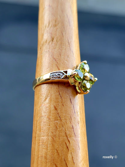 ❤️10k Size 6.5 Precious Solid Yellow Gold Peridot and Diamond Ring!