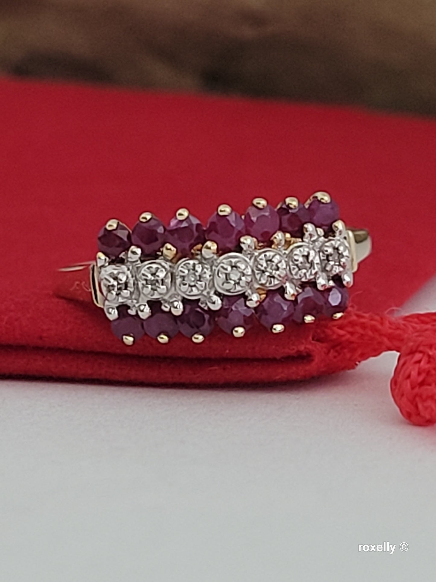 ❤️10k Size 7.5 Beautiful Solid Yellow Gold Ruby and Genuine Diamond Ring!