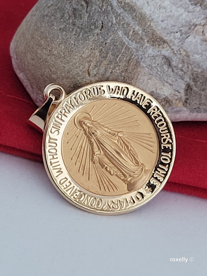 ❤️14k Precious Solid Yellow Gold Religious Blessed Mother Mary Medal!