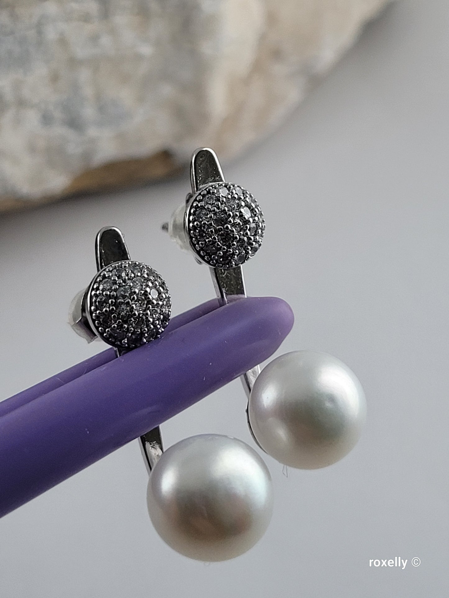 ❤️925 Lovely Sterling Silver Fresh-Water Pearl and CZ Earrings!