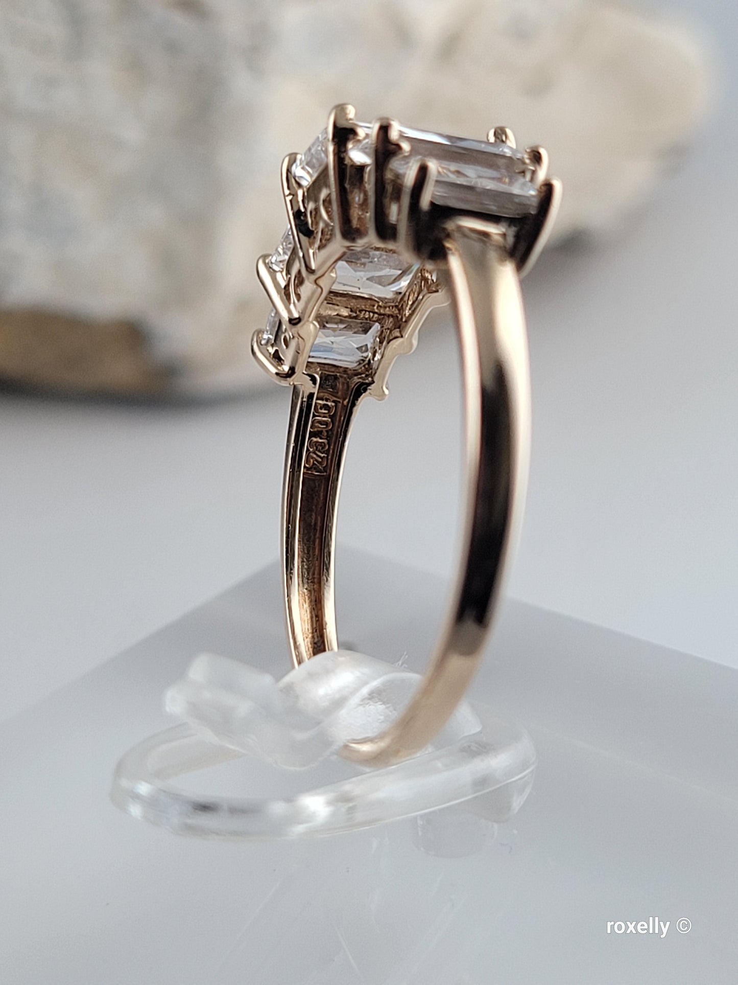 ❤️14k Size 7 Amazing Solid Yellow Gold Cubic Zirconia Ring!