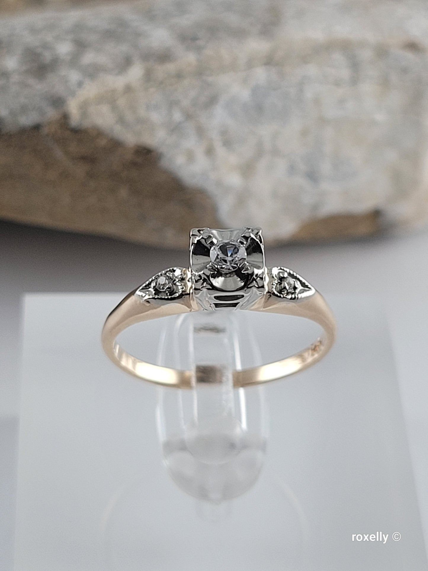 ❤️14k Size 6.75 Precious Solid Yellow and White Gold Diamond Art-Deco Ring!