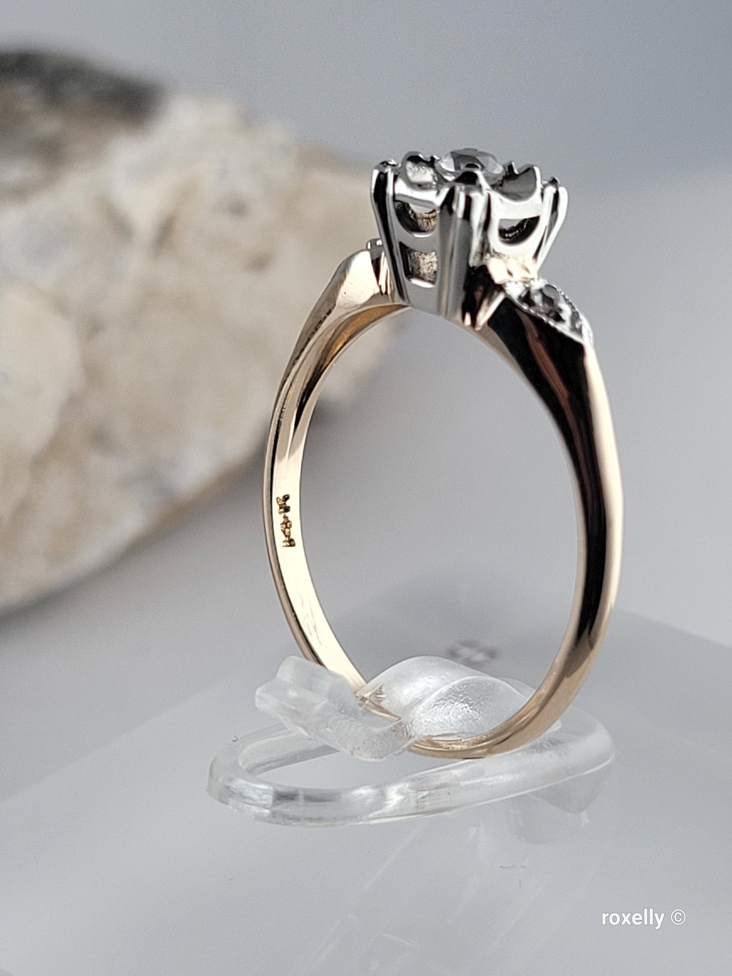 ❤️14k Size 6.75 Precious Solid Yellow and White Gold Diamond Art-Deco Ring!