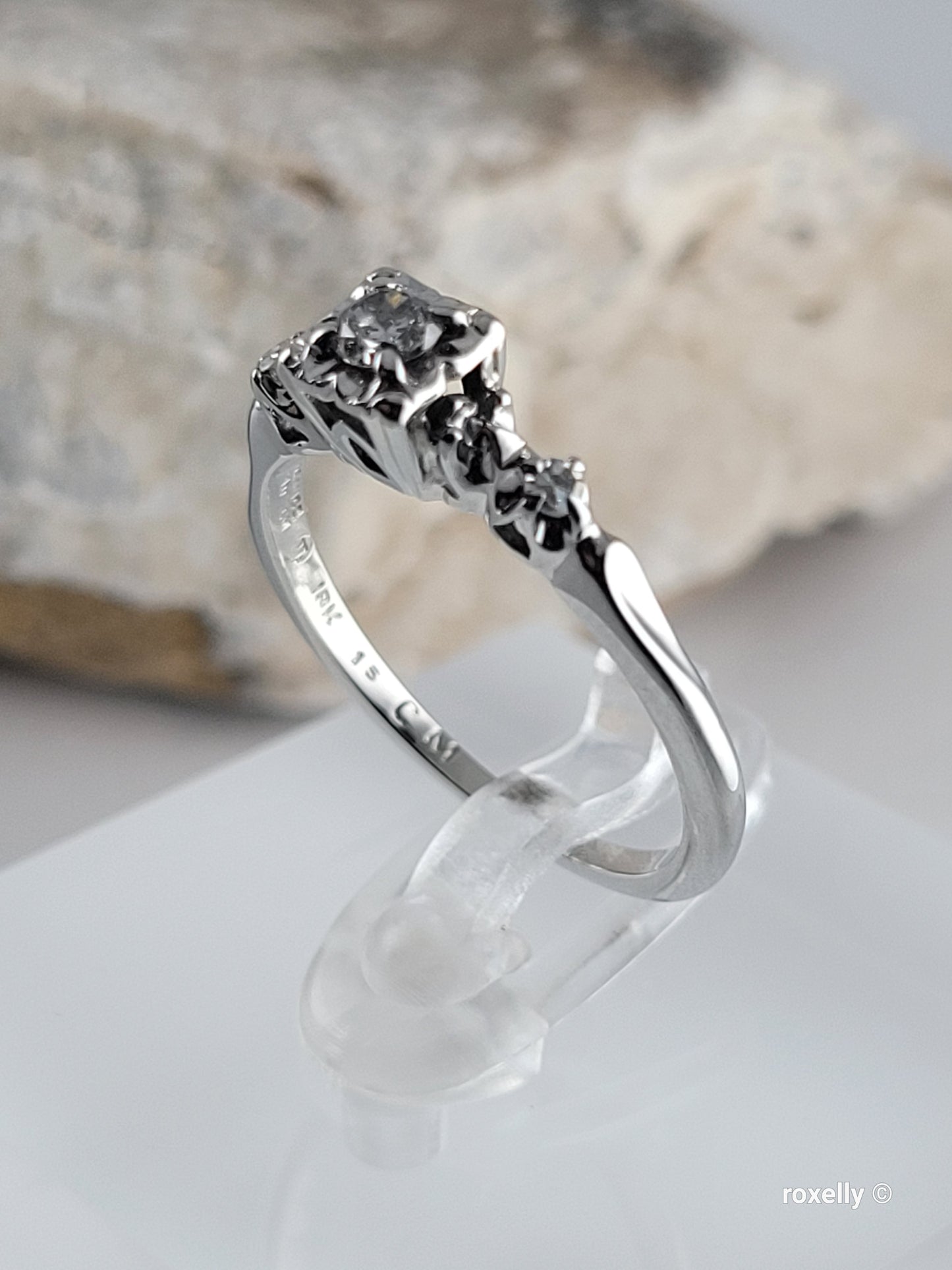 ❤️18k Size 6.75 Gorgeous Solid White Gold Genuine Diamond Art-Deco Ring!