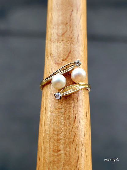❤️14k Size 5 Beautiful Solid Yellow Gold Fresh-Water Pearl and Diamonds Ring!