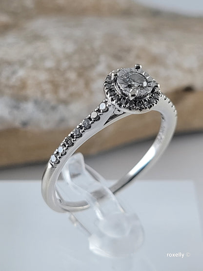 ❤️10k Size 9 Amazing Solid White Gold Moissanite and Diamonds Ring!