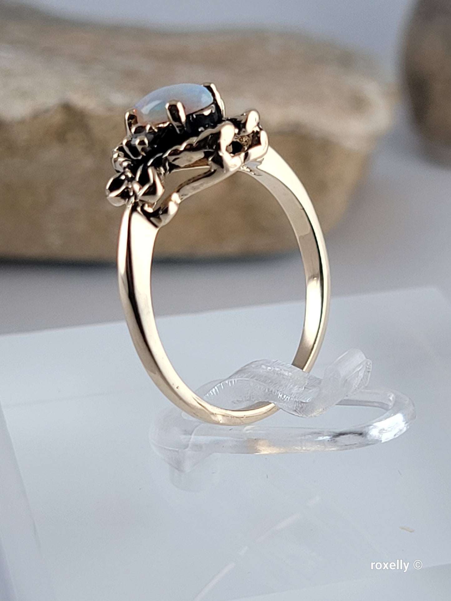 ❤️10k Size 4.75 Beautiful Solid Yellow Gold Fire Opal Ring!