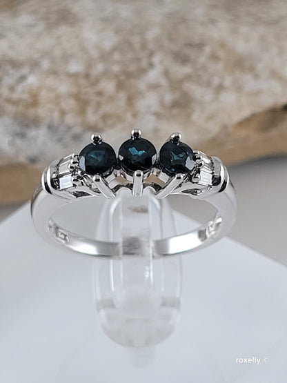 ❤️10k Size 7 Amazing Solid White Gold Dark Sapphire and Genuine Diamonds Ring!