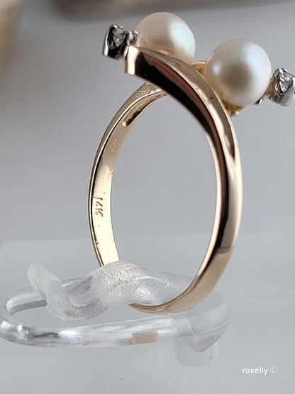 ❤️14k Size 5 Beautiful Solid Yellow Gold Fresh-Water Pearl and Diamonds Ring!