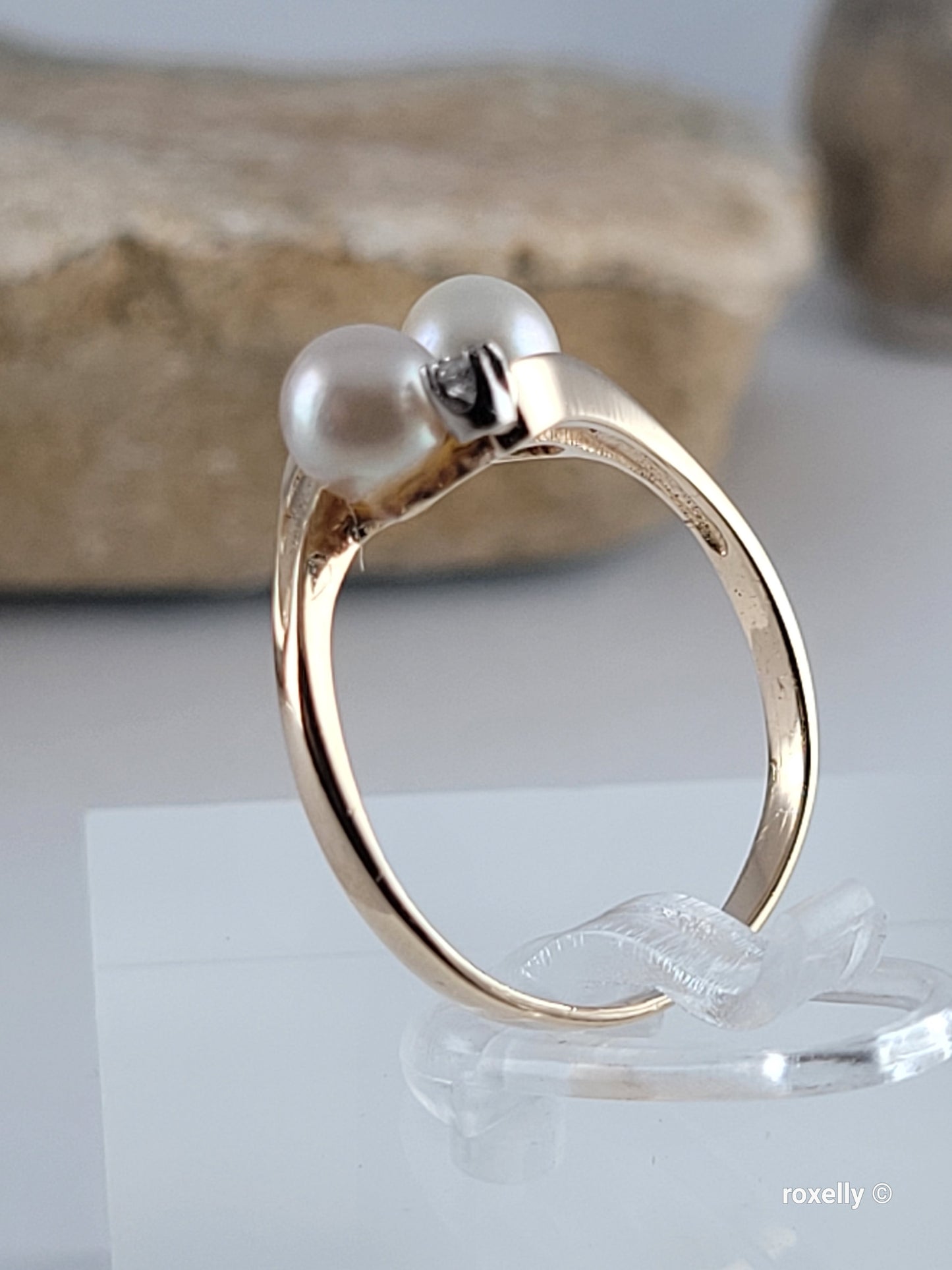 ❤️14k Size 5 Beautiful Solid Yellow Gold Fresh-Water Pearl and Diamonds Ring!