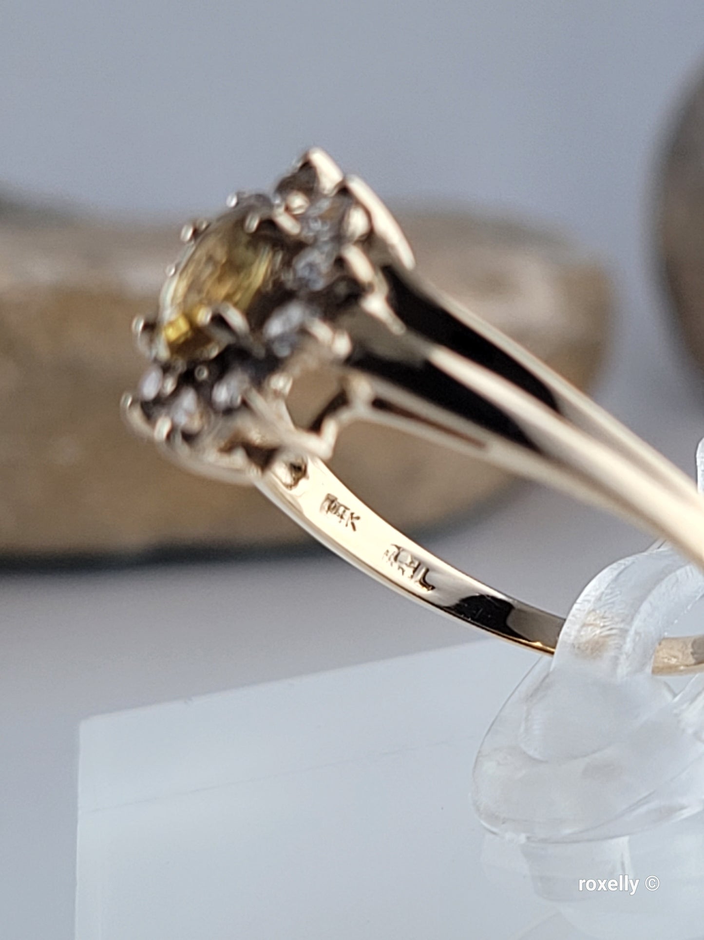 ❤️14k Size 6.75 Precious Solid Yellow Gold Citrine and White Topaz Ring!