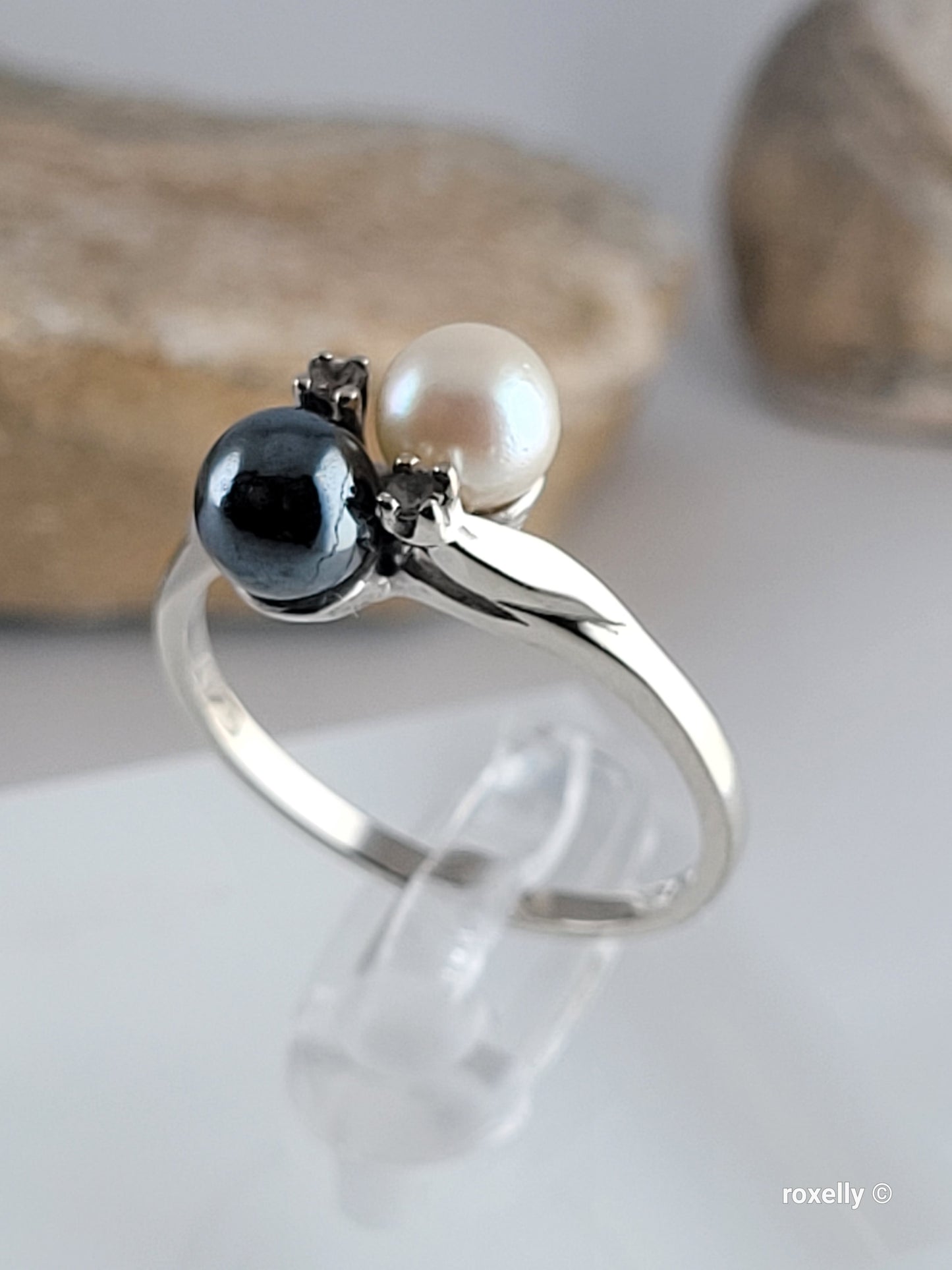 ❤️10k Size 9.25 Beautiful Solid White Gold Fresh-Water Pearl and Hematite Ring!
