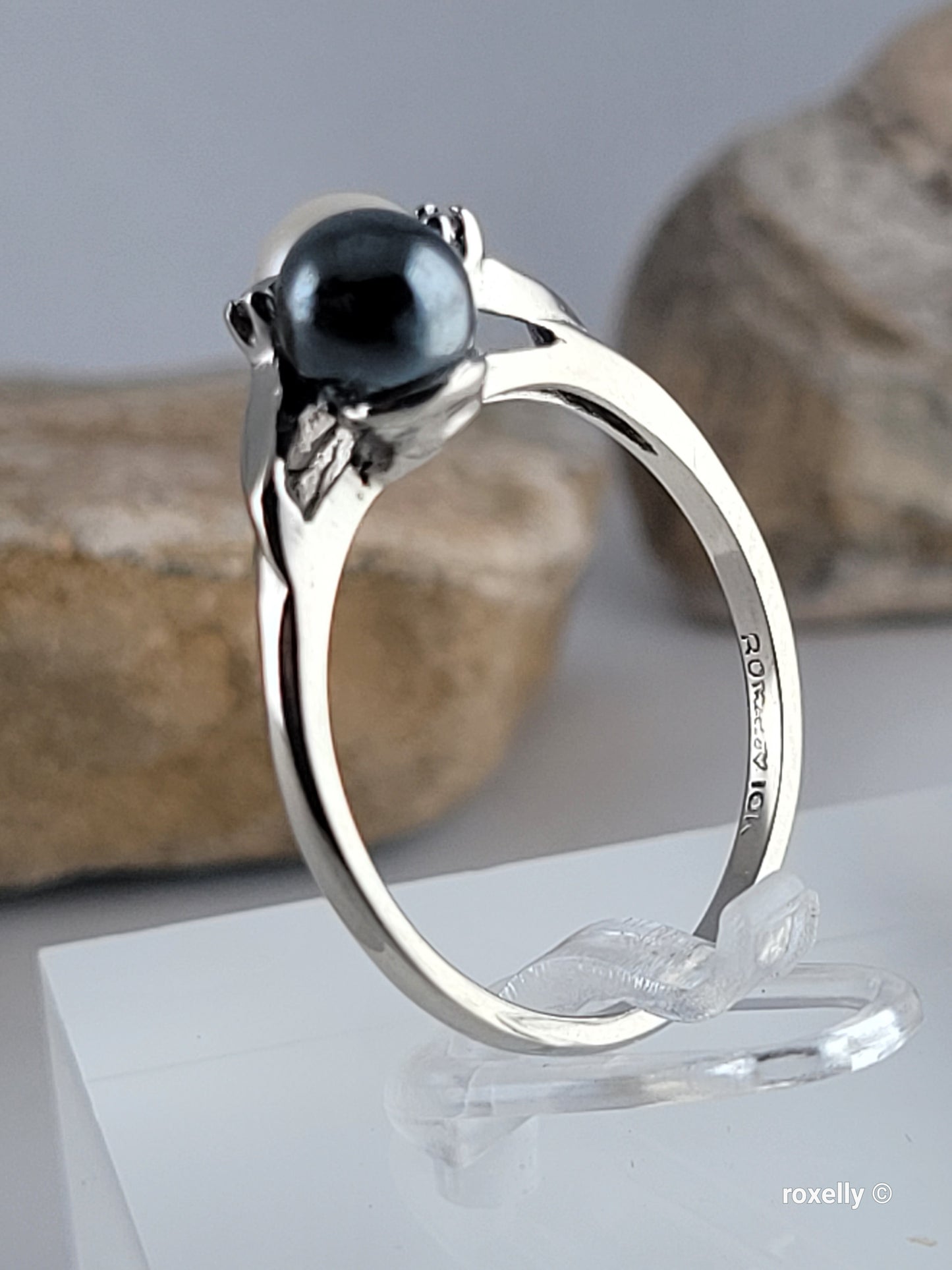 ❤️10k Size 9.25 Beautiful Solid White Gold Fresh-Water Pearl and Hematite Ring!