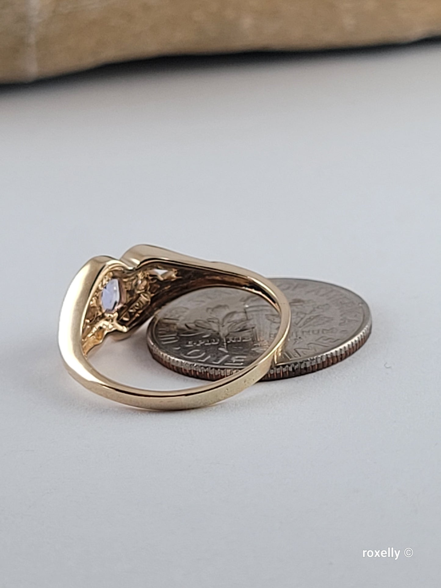 ❤️10k Size 4.5 Lovely Solid Yellow Gold Tanzanite and Cubic Zirconia Ring!