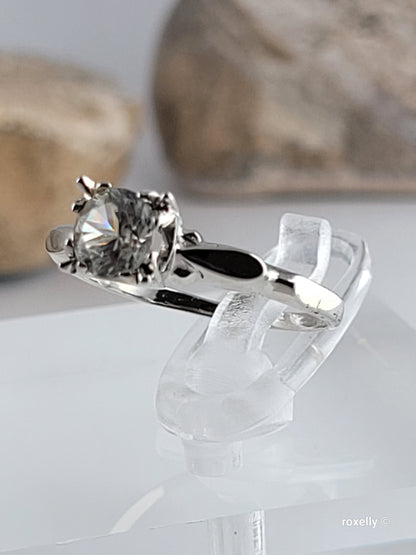 ❤️14k Size 4.5 Beautiful Solid White Gold Topaz Gemstone Ring!