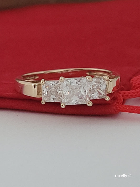 ❤️14k Size 8 Precious Solid Yellow Gold Cubic Zirconia Cocktail Ring!