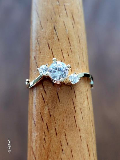 ❤️14k Size 7.5 Precious Solid Yellow Gold Cubic Zirconia Cocktail Ring!