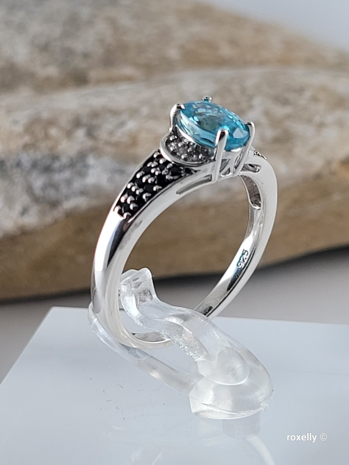 ❤️925 Size 7 Fancy Sterling Silver Blue and White Topaz with Black CZ Ring!
