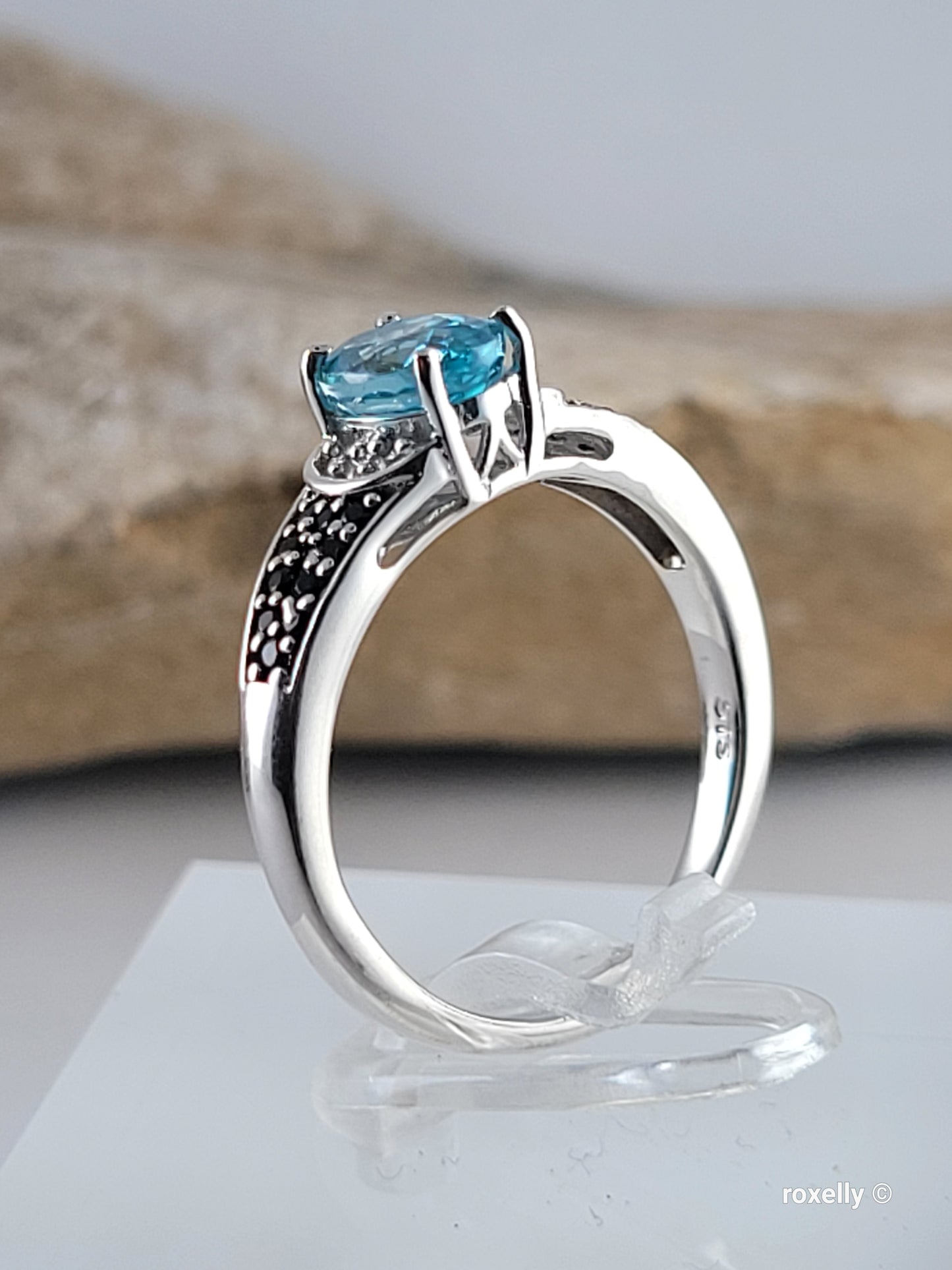 ❤️925 Size 7 Fancy Sterling Silver Blue and White Topaz with Black CZ Ring!