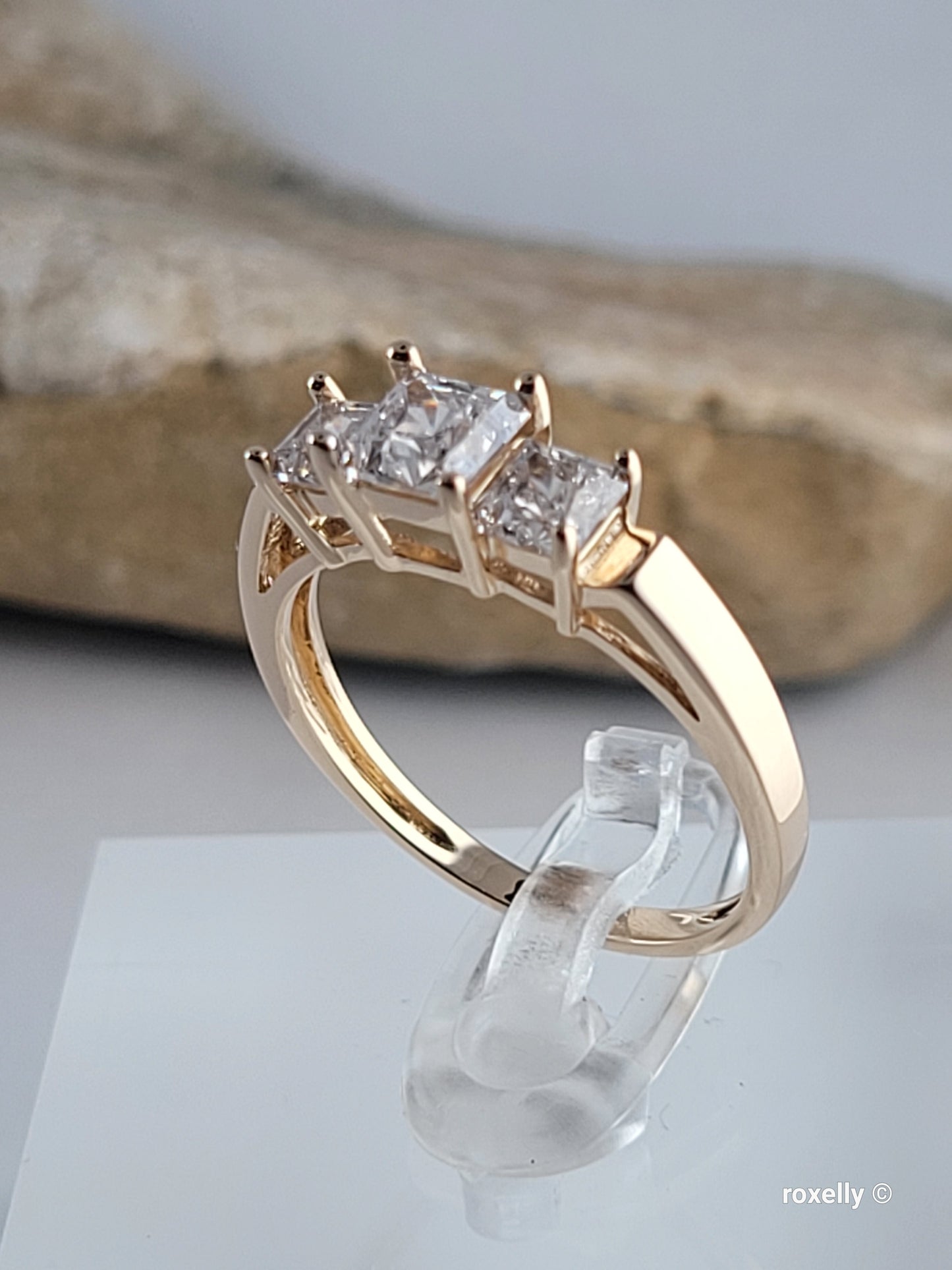 ❤️14k Size 8 Precious Solid Yellow Gold Cubic Zirconia Cocktail Ring!