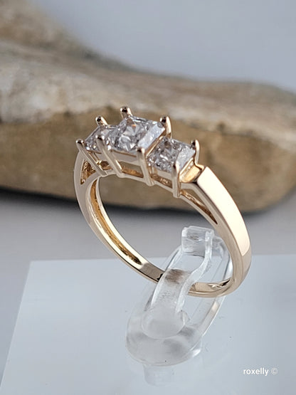 ❤️14k Size 8 Precious Solid Yellow Gold Cubic Zirconia Cocktail Ring!